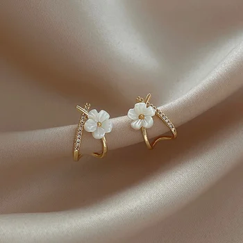 2023 עיצוב חדש 14k זהב צבע מעטפת הפרח עגילים לנשים עדין תכשיטים קריסטל עגילים מתנה